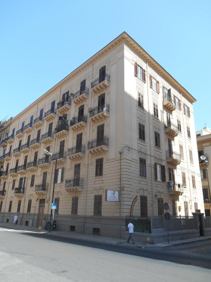 4You Palermo Exteriér fotografie